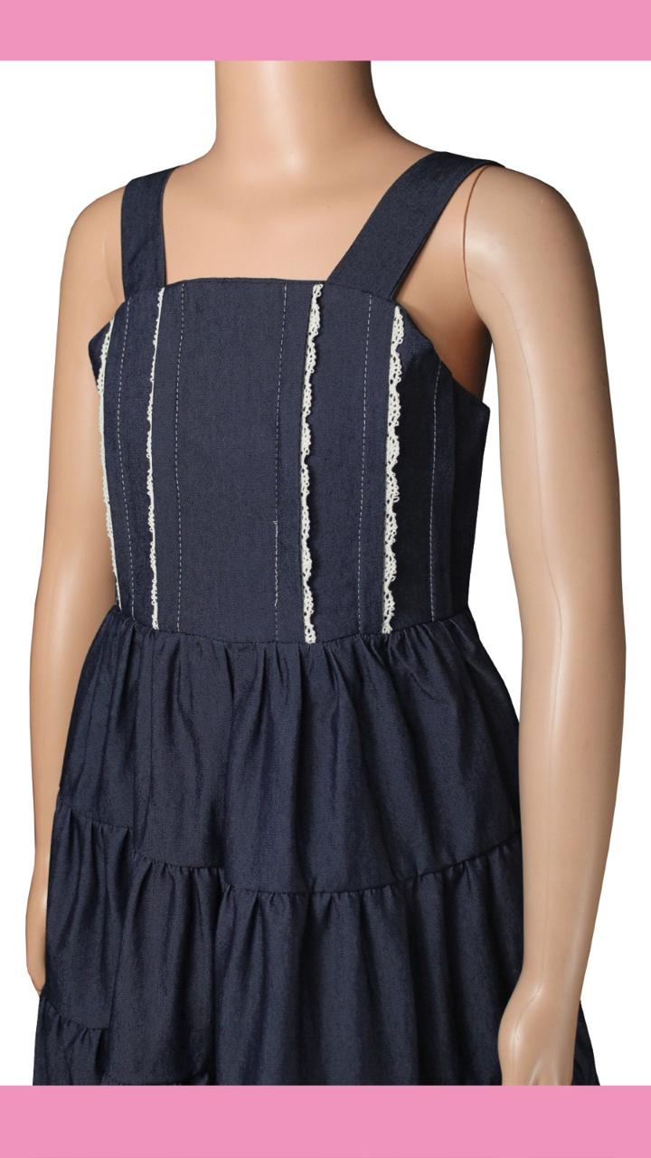 Vestido de Mezclilla Zonnie para Niña - Diseño en Capas con Bordado Floral
