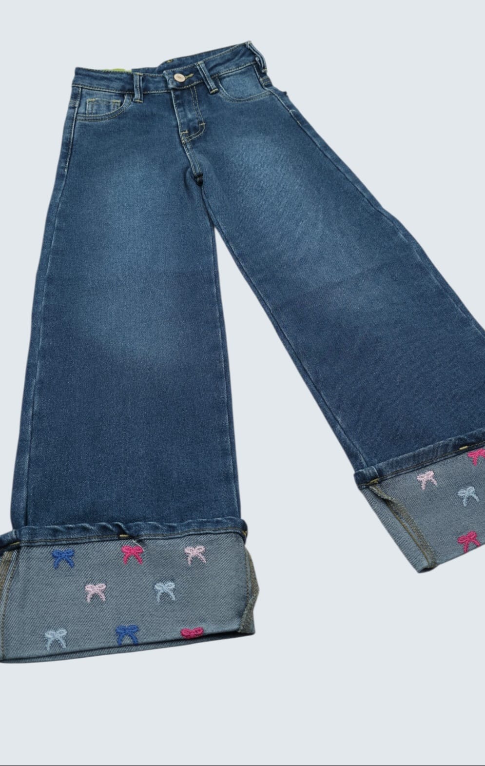 Los jeans más coquette que verás hoy ✨