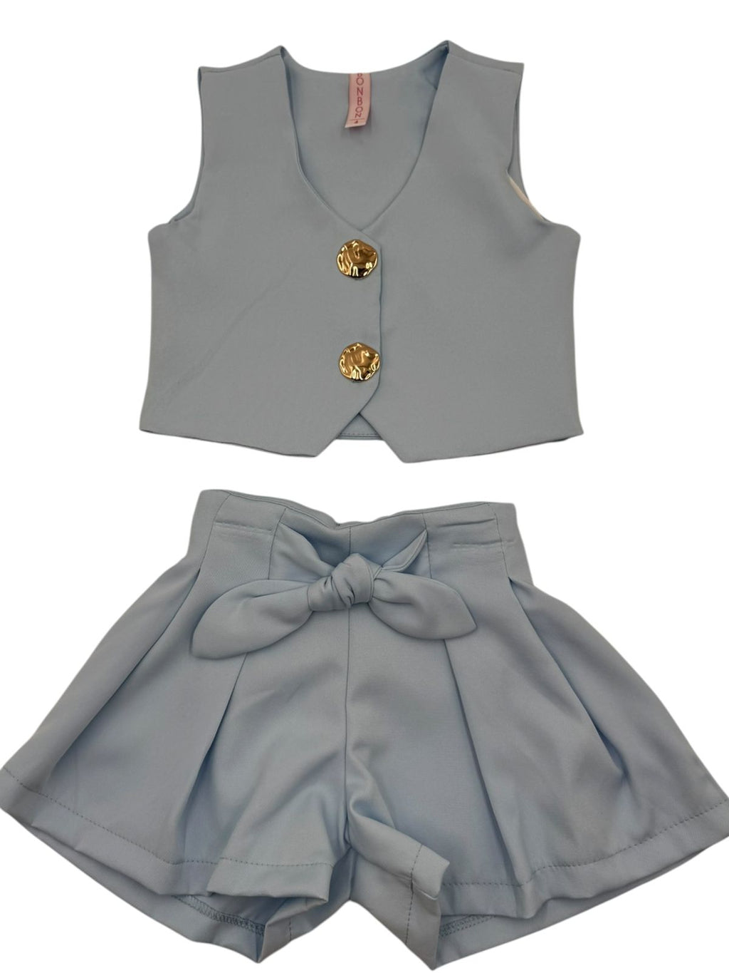 Conjunto de 2 Piezas para Niña: Chaleco Corto con Botones Dorados + Shorts Plisados con Lazo.