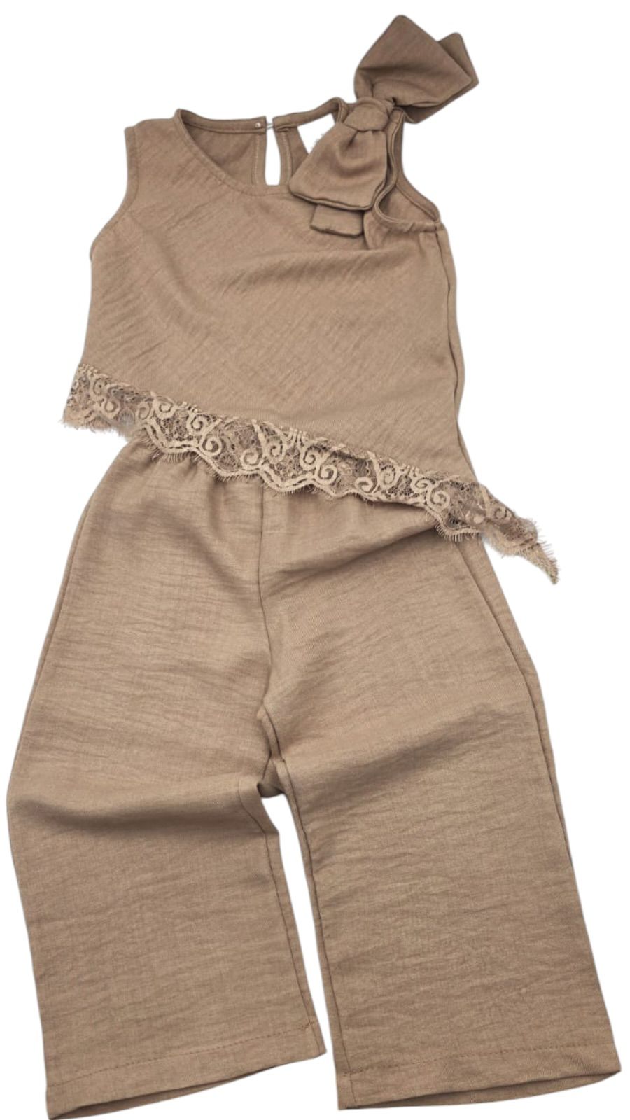 Conjunto Elegante de Niña: Jumpsuit / Enterizo con Detalle de Encaje y Moño – Ropa de Fiesta y Casual para Niñas