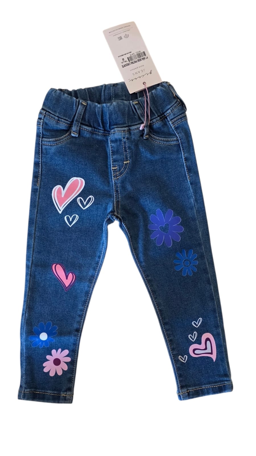 🌟 Preciosos Jeans para Bebé con Bordados de Corazón y Flor 💖🌸 ¡Estilo y Comodidad Garantizados!