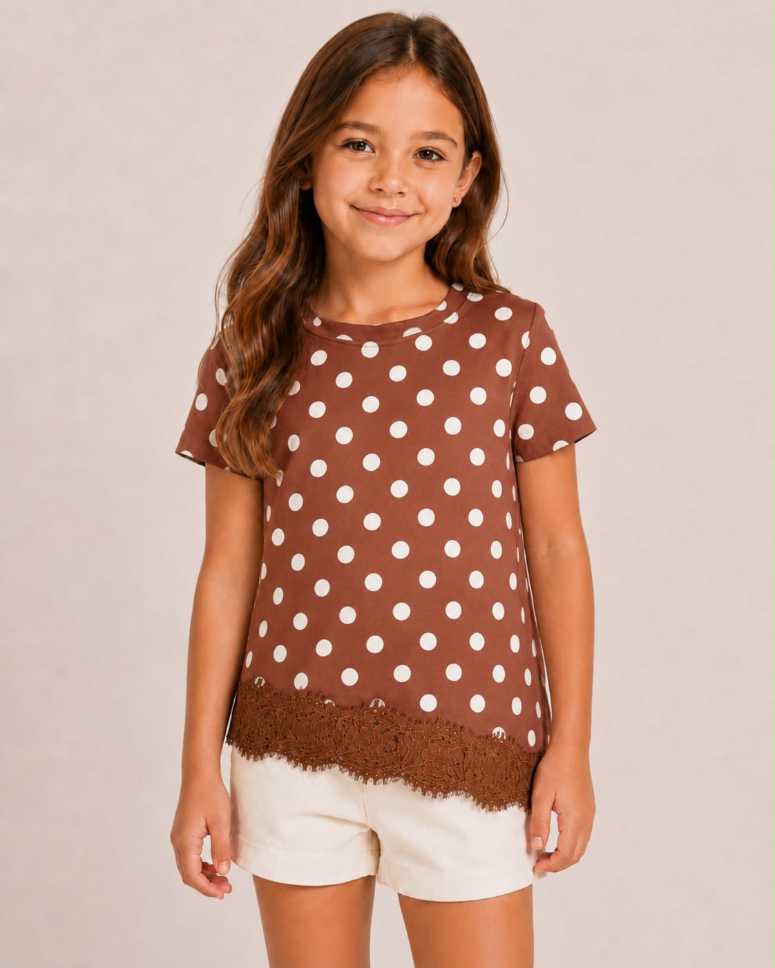Blusa para Niña de Lunares con Encaje | Manga Corta y Corte Asimétrico